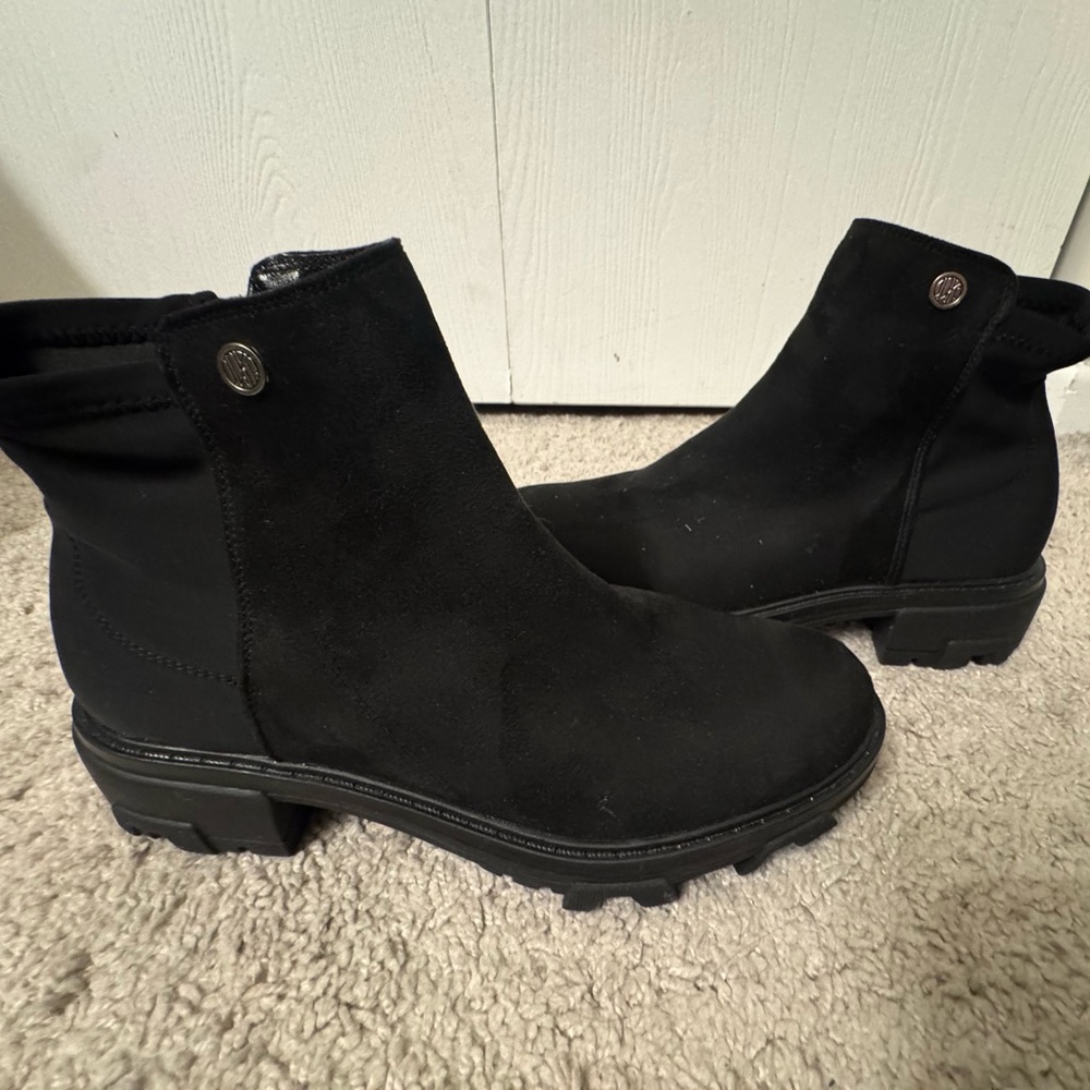 Unisa Black Ankle Booties